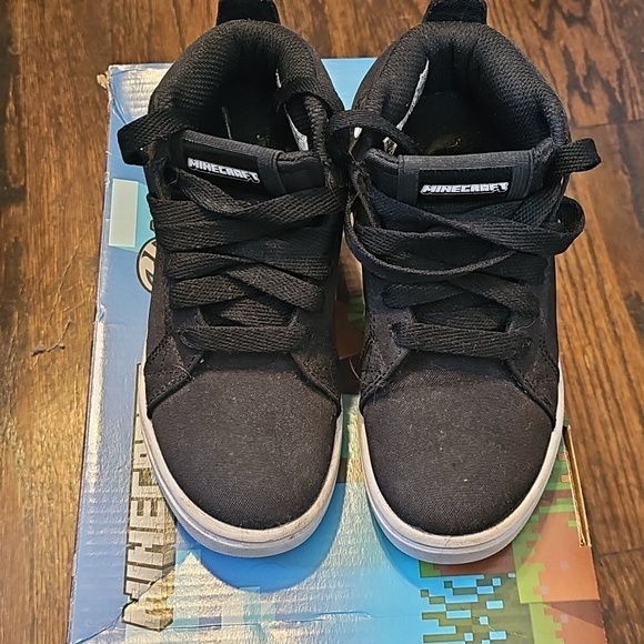 Minecraft Heeleys - Picture 3 of 13